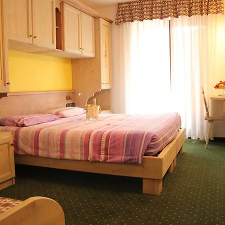 Hotel Lory 3*